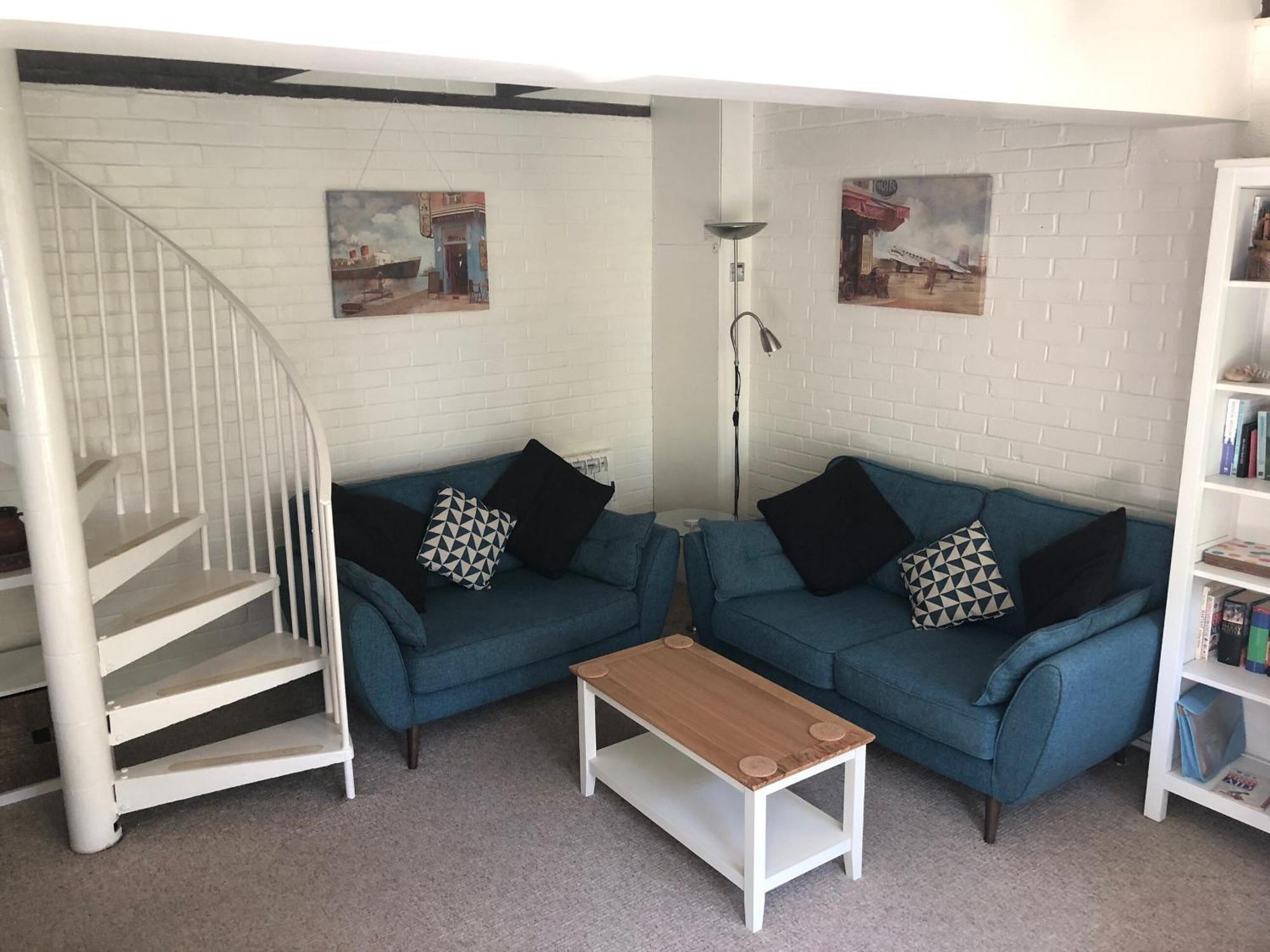 Crown Cottage Hartest Экстерьер фото
